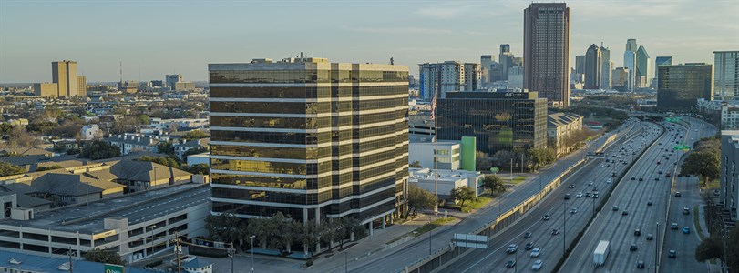 Weitzman negotiates the sale of Uptown Tower